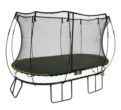 Trampolína Springfree slibuje bezpečné skákání. V čem je novozélandská technologie unikátní?